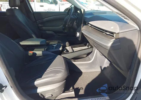 2021 Ford Mustang Mach-E Premium из США, поврежденный, VIN 3FMTK3SU4MMA60709